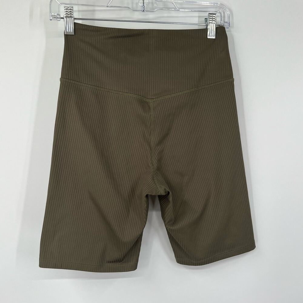 Girlfriend Collective High Rise Ribbed Biker Shorts - Picture 5 of 5